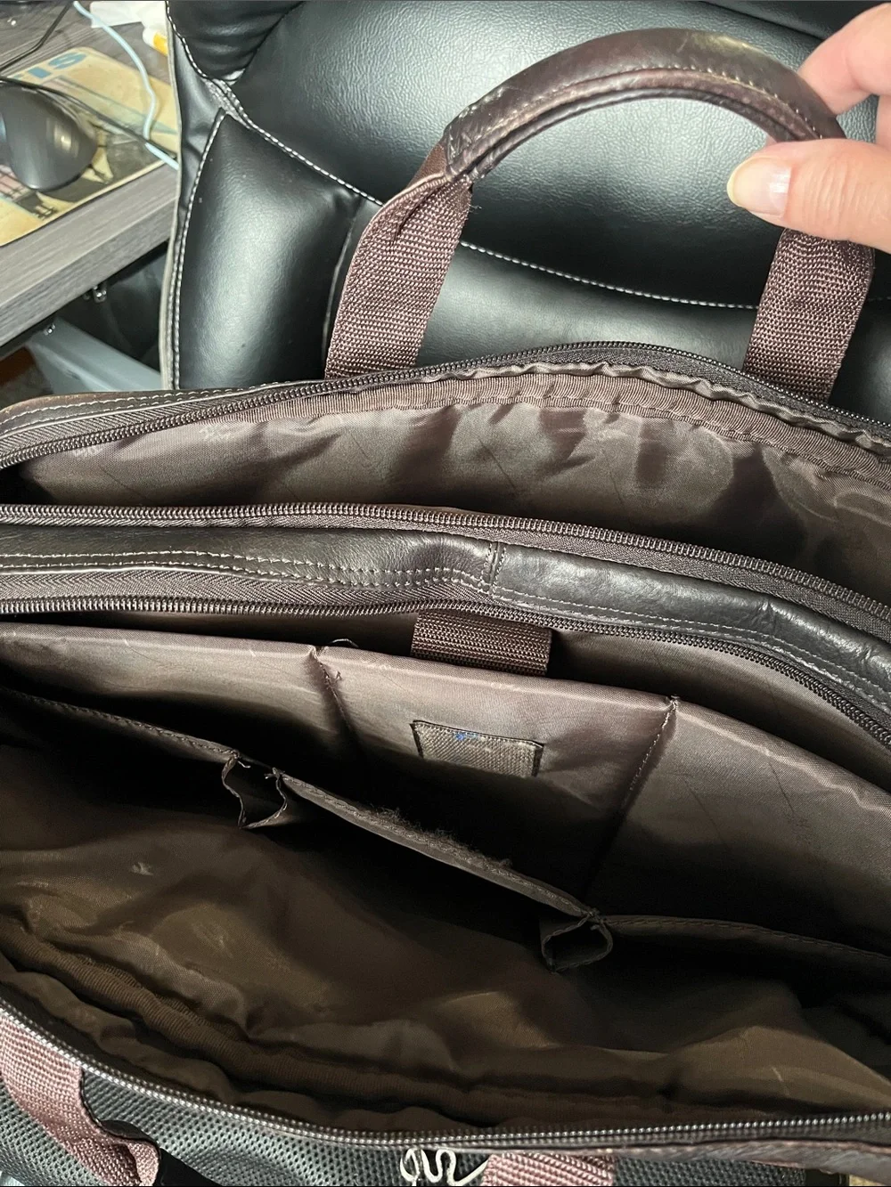 Kenneth Cole Reaction Brown Leather Briefcase Laptop Bag